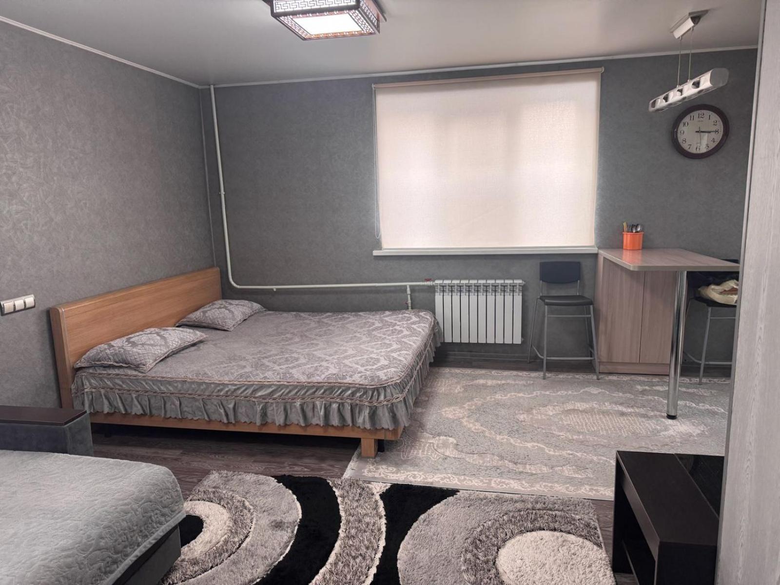Ferienwohnung Ахметова 12 Almaty Exterior foto