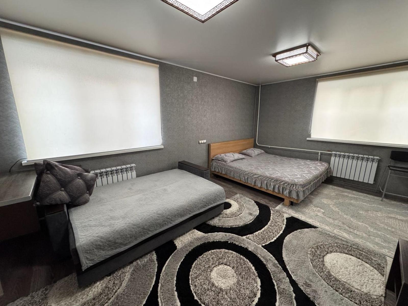 Ferienwohnung Ахметова 12 Almaty Exterior foto