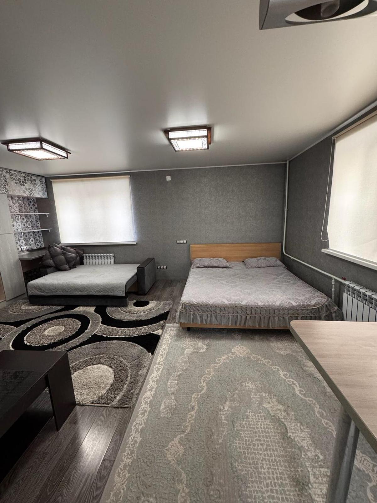 Ferienwohnung Ахметова 12 Almaty Exterior foto